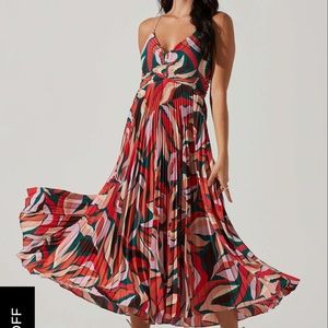 ASTR the Label Blythe Midi Dress